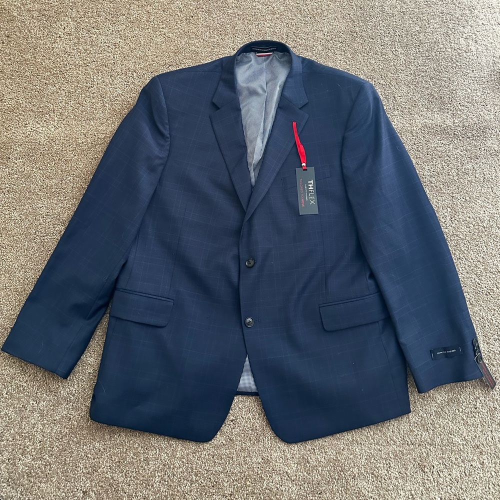 Tommy Hilfiger Navy modern fit  Blue Plaid Sport Coat Blazer